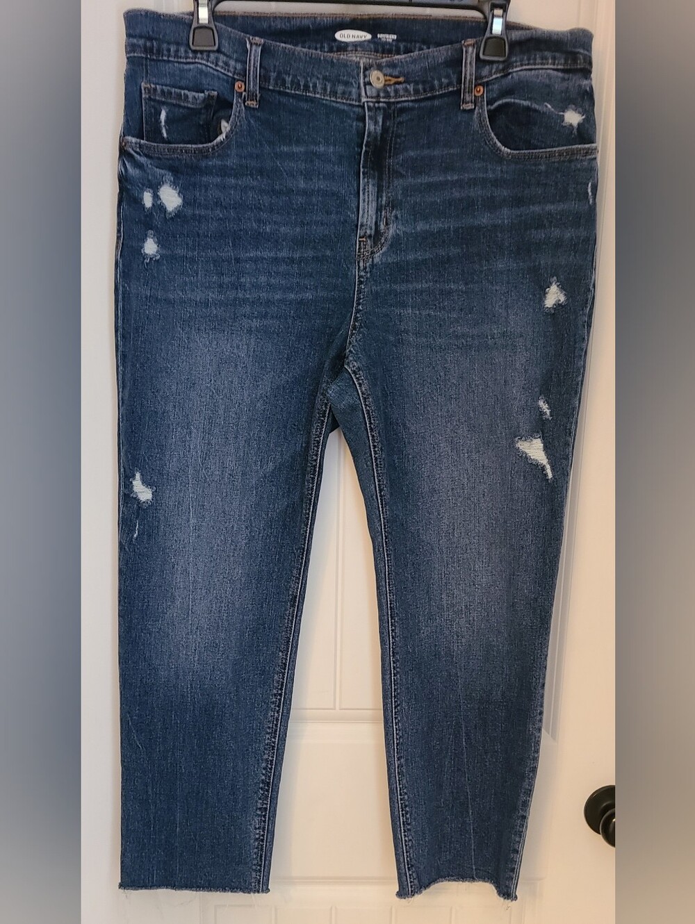 Old Navy Women's Dark Blue Distressed Straight-Leg Jeans